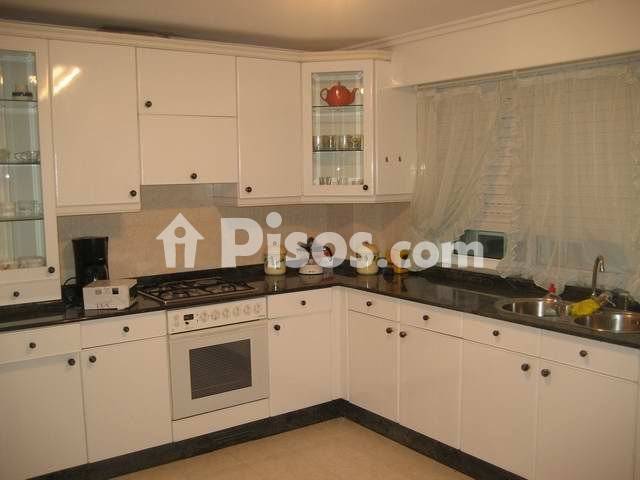 Piso en alquiler en Esteiro en Centro por 550 €/mes