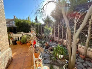 Casa pareada en Villanueva de la Torre
