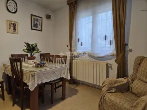 Casa adosada en calle de los Barreros