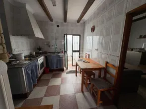 Casa adosada en Núcleo Urbano-Urbanizaciones