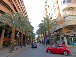 Local comercial en calle de Juan de Herrera