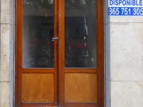 Local comercial en calle de Juan de Herrera