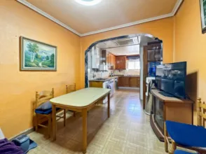Casa en Grupo Reyes