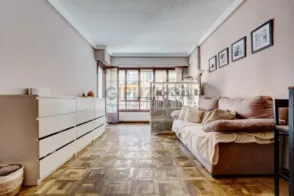 Piso en calle de José María Salaberria