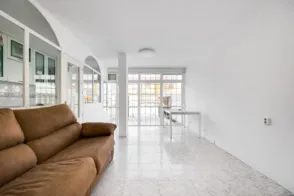 Casa en calle Rojales, 18