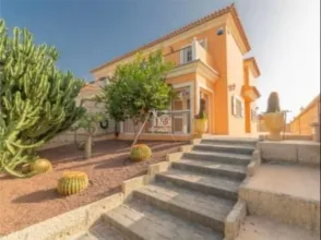 Chalet en Avenida Kurt Konrad Mayer, nº 20