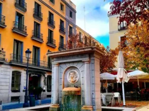 Edificio en Huertas-Cortes