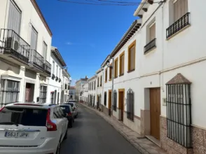 Casa adosada en calle de la Silla, 13