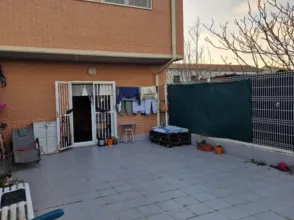Casa adosada en calle del Pino