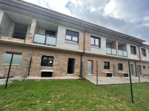 Casa adosada en calle Tempranillo