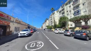 Local comercial en calle de Manuel de Falla