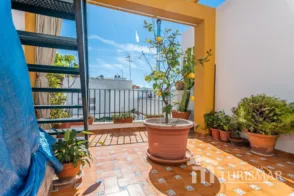 Casa pareada en calle Marte, nº 1