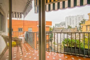 Piso en Luis Montoto - Santa Justa