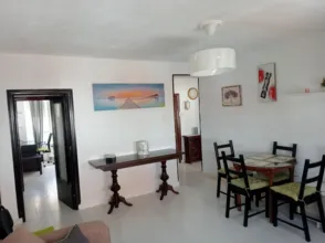 Piso en Reina Mercedes - Heliópolis