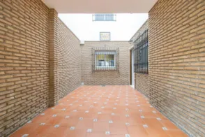 Casa en calle de Melchor Gallegos