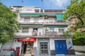 Piso en Camino de la Zubia, 13
