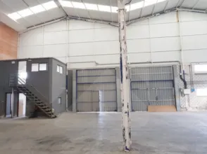Nave industrial en Poligono Valmor