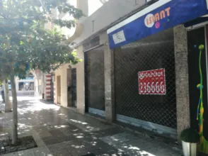 Local comercial en Avenida de Ricardo Carapeto Zambrano
