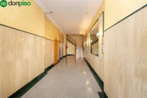 Piso en Plaza de la Ciudad De Los Carmenes, 3