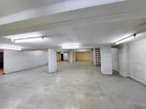 Local comercial en calle de la Virgen del Carmen