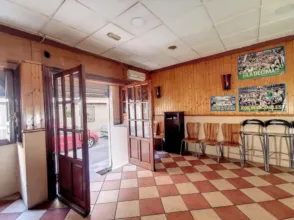Local comercial en calle de Sevilla