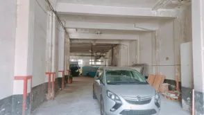 Local comercial en Avenida del Rey