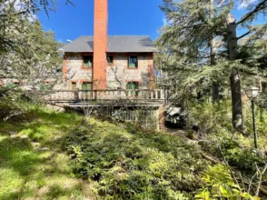 Chalet en Avenida del Alto del León