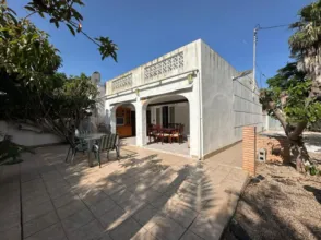 Chalet en Carrer Mar Tirrena, 8