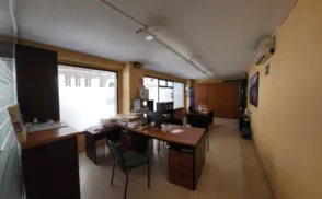 Local comercial en calle de Juan XXIII, 3