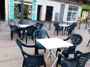 Local comercial en Cortes Valencianas