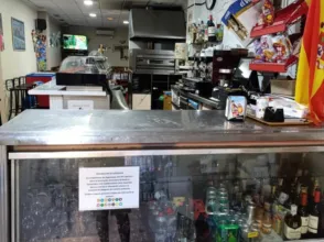 Local comercial en Cortes Valencianas