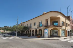 Casa adosada en Carrer de Lluís Miró, 4