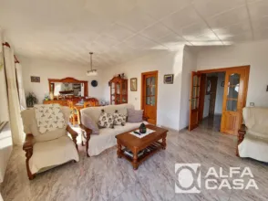 Casa en Canyelles-La Montgoda