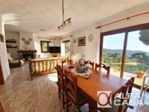 Casa en Canyelles-La Montgoda