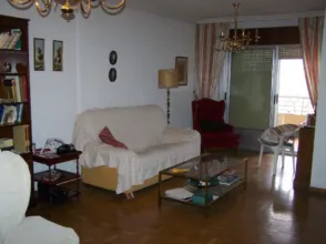 Piso en Avd Juan Carlos I