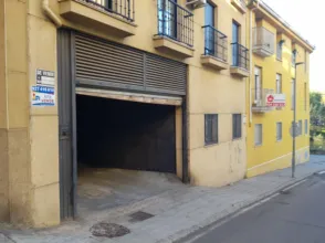 Garatge a Centro- Puerta de Coria