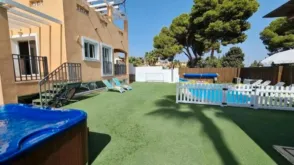 Chalet en El Pinar-Palacio de Congresos