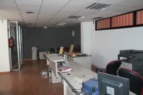 Office in calle del Concejo de Teverga, 27