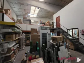 Nave comercial en Polígono Industrial Uritiasolo