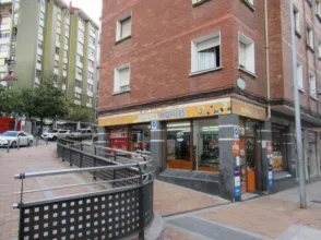 Local comercial en Avenida de Euskadi