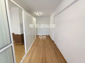 Local comercial en calle Txirrita Bertsolaria Pasealekua