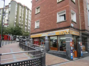 Local comercial en Avenida de Euskadi