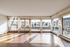 Piso en Ramón María Lili Pasealekua, 3