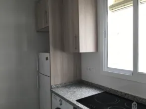 Piso en calle Deán López Cepero