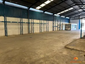 Nave comercial en Prado