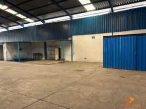 Nave comercial en Prado