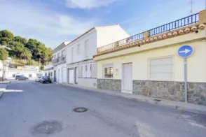 Casa en calle Roble, 48