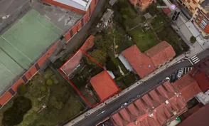 Chalet en calle Montes del Sueve, nº 44