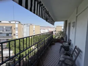 Piso en Plaza del Pintor Amalio García del Moral