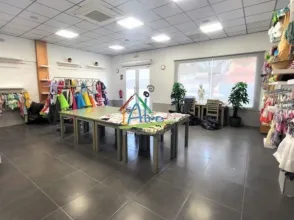 Local comercial en Polígono Sector Somormujo